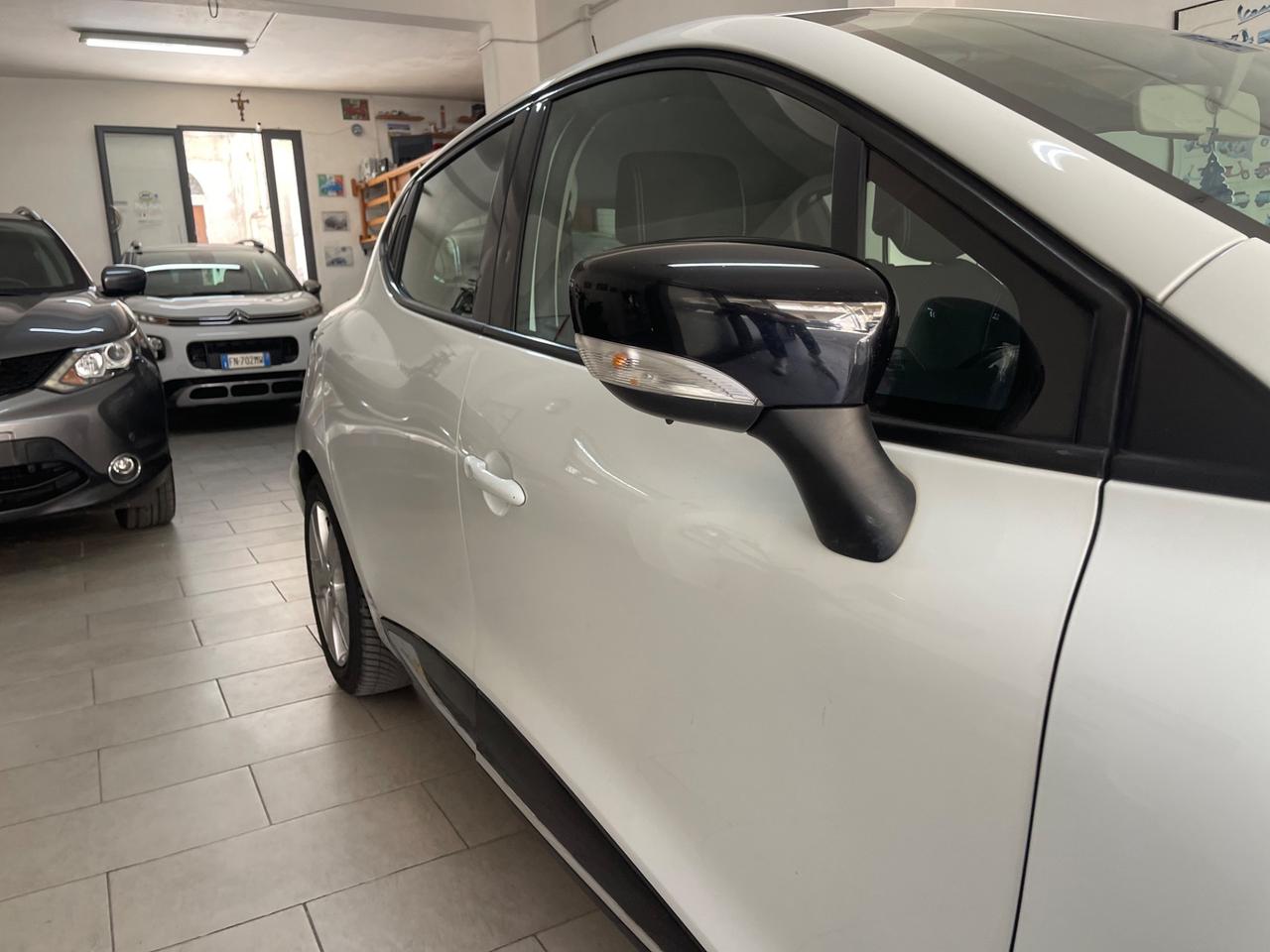 Renault Clio 1.5 DCI 75CV