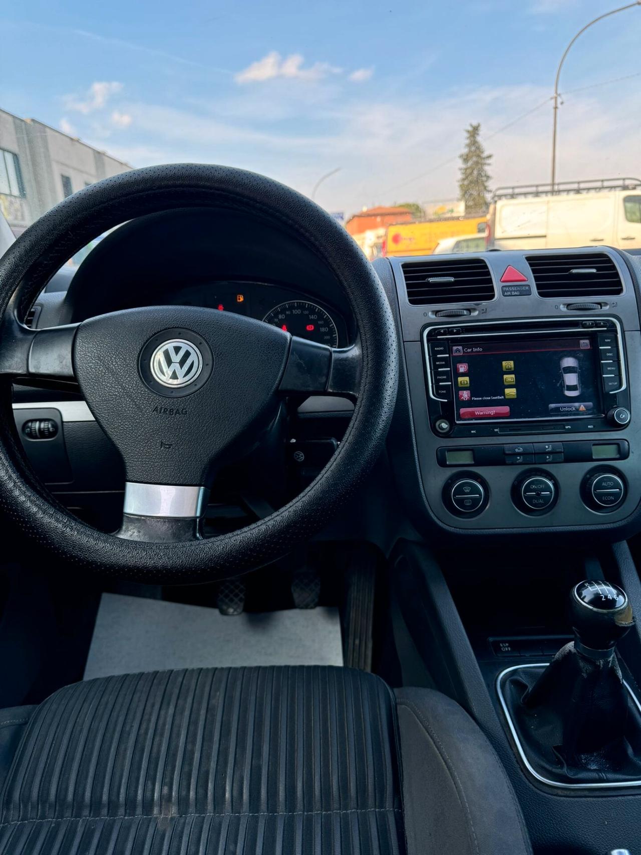 Volkswagen Golf 2.0 TDI DPF 5p. Sportline