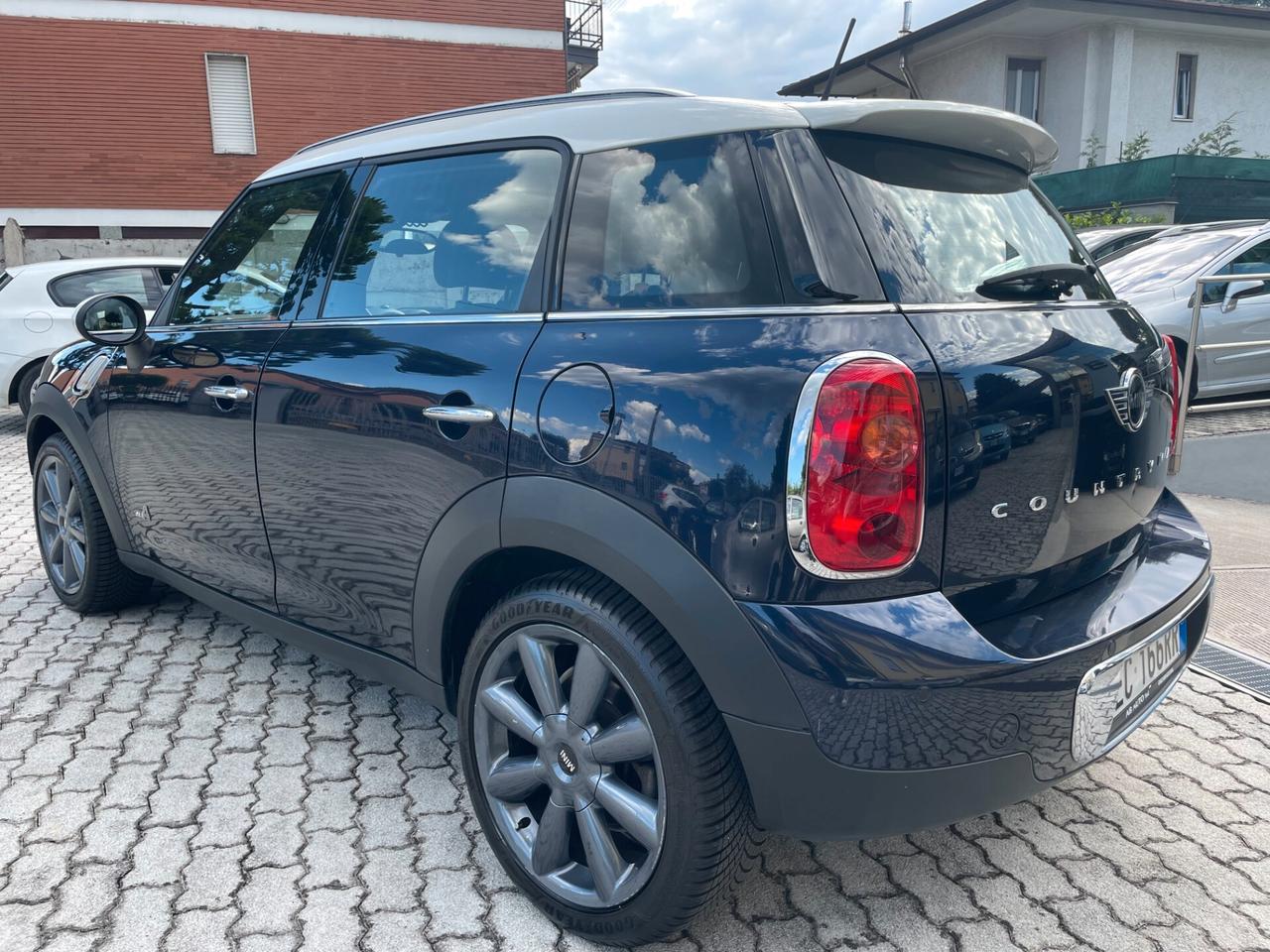 Mini Cooper D Countryman Mini Countryman 1.6 all4 XENON+AMBIENT+CLIMA AUTO
