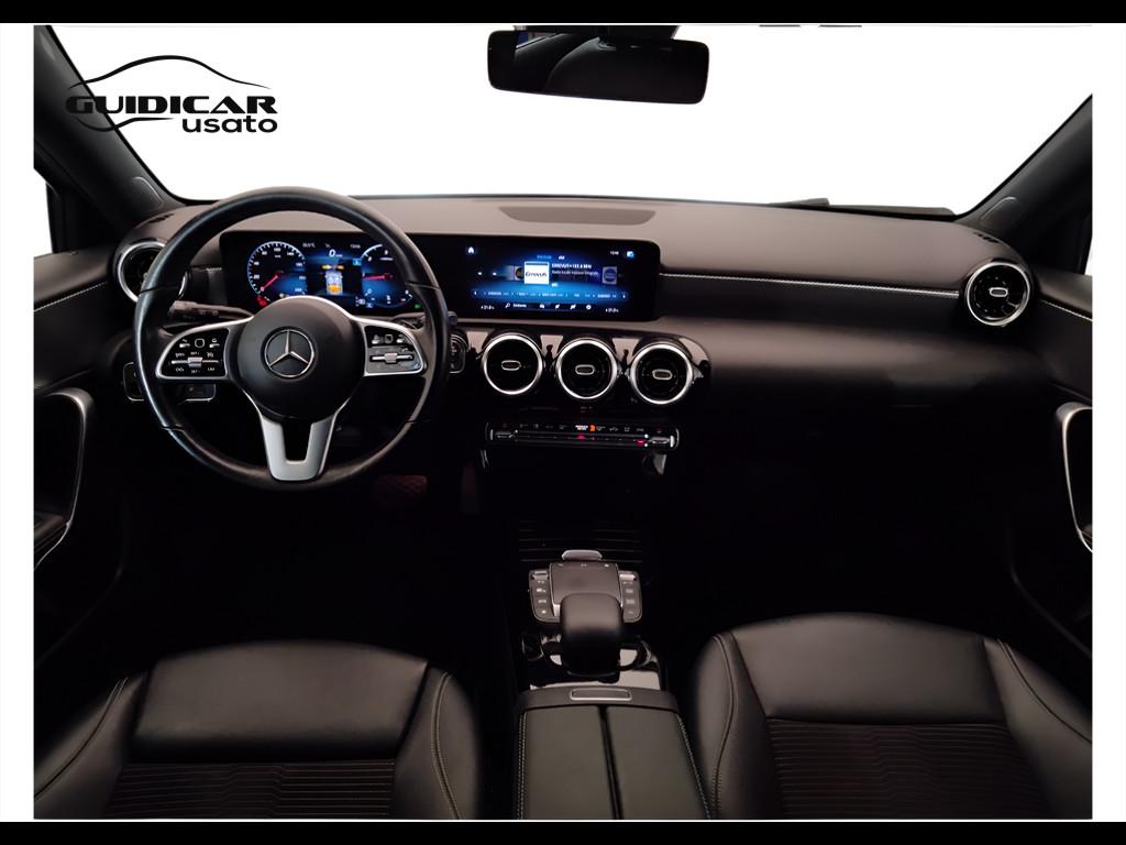 Mercedes-Benz Classe A - W177 2018 - A 180 d Sport auto