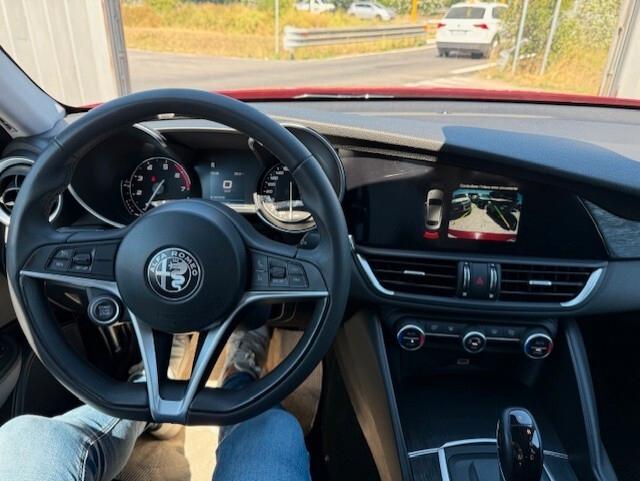 Alfa Romeo Giulia 2.0 Turbo 200 CV AT8 Super