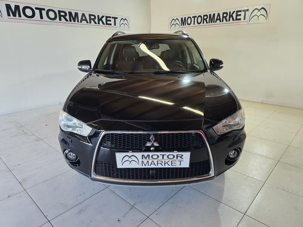 Mitsubishi Outlander 2.2 DI-D Instyle 4WD TC-SST