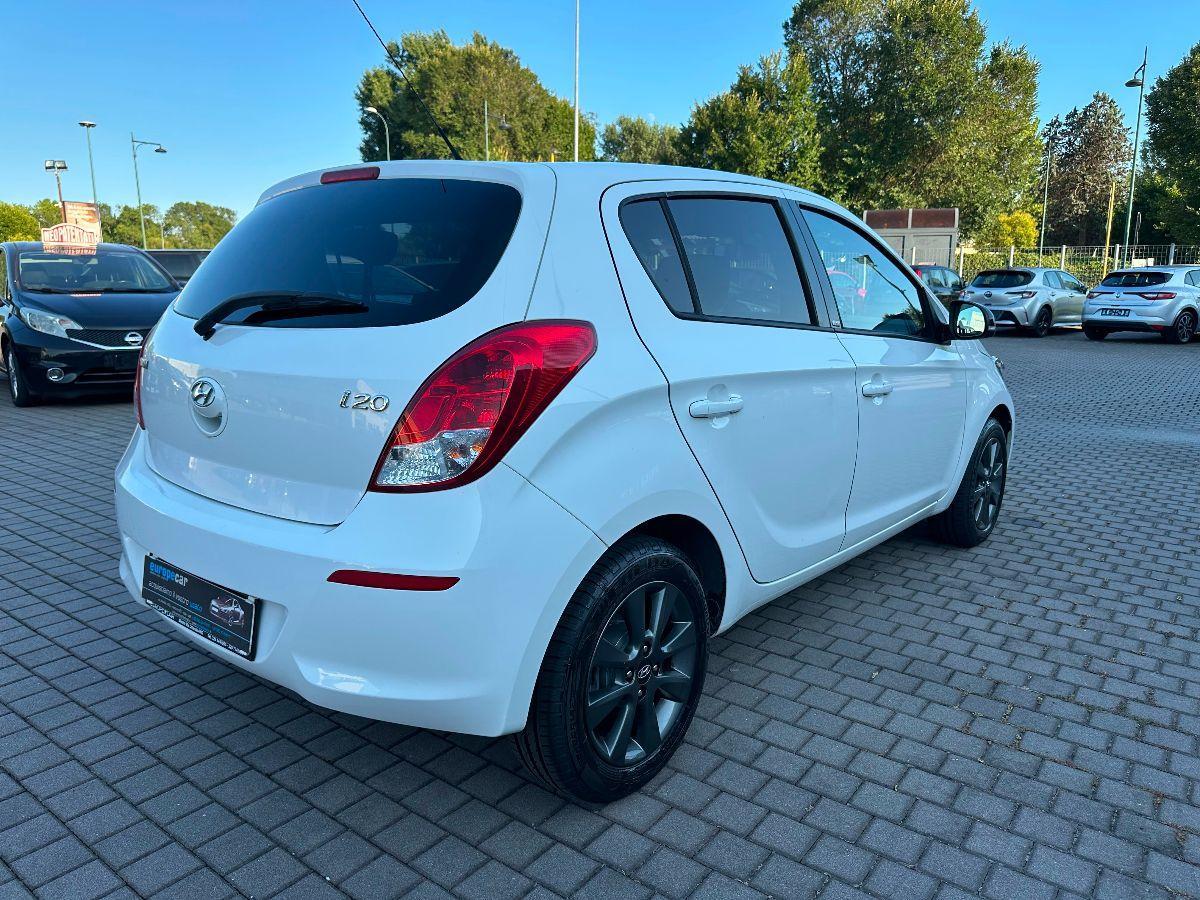 HYUNDAI - i20 - 1.2 5p. Go! Brasil