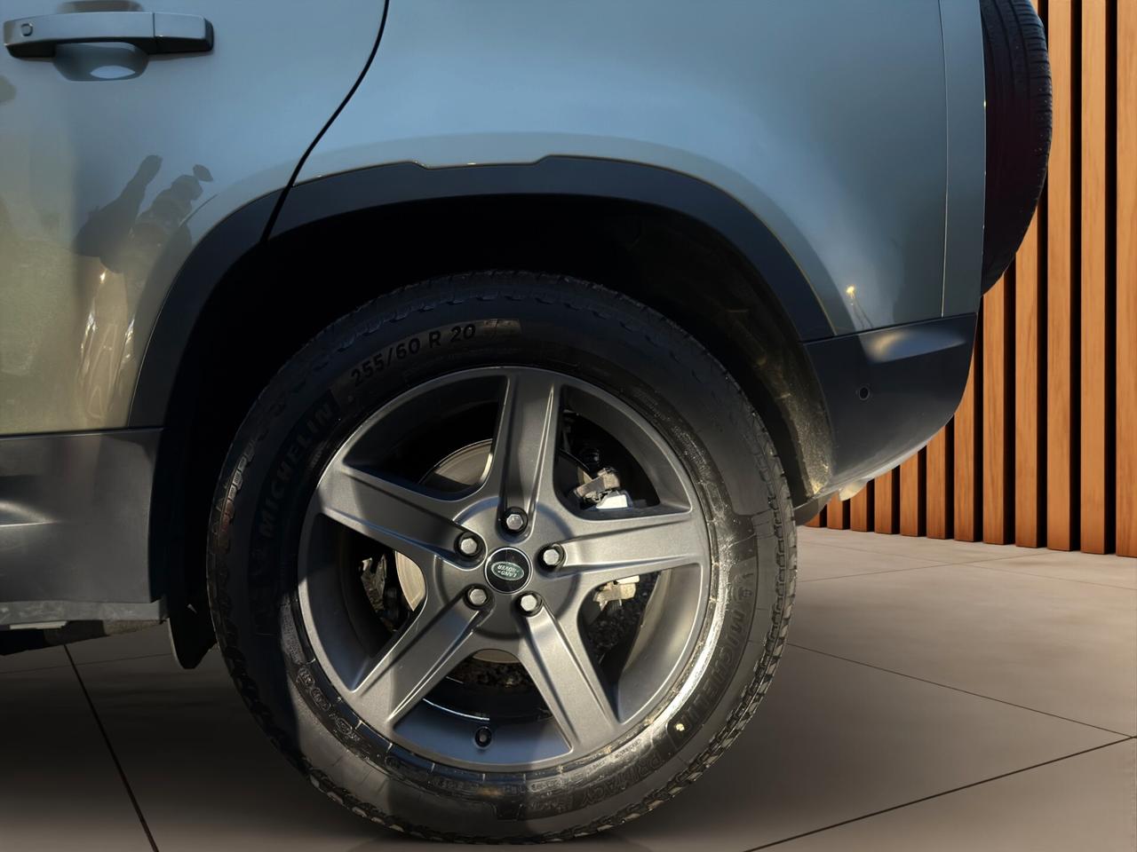 Land Rover Defender 90 3.0D I6 200 CV AWD Auto SE