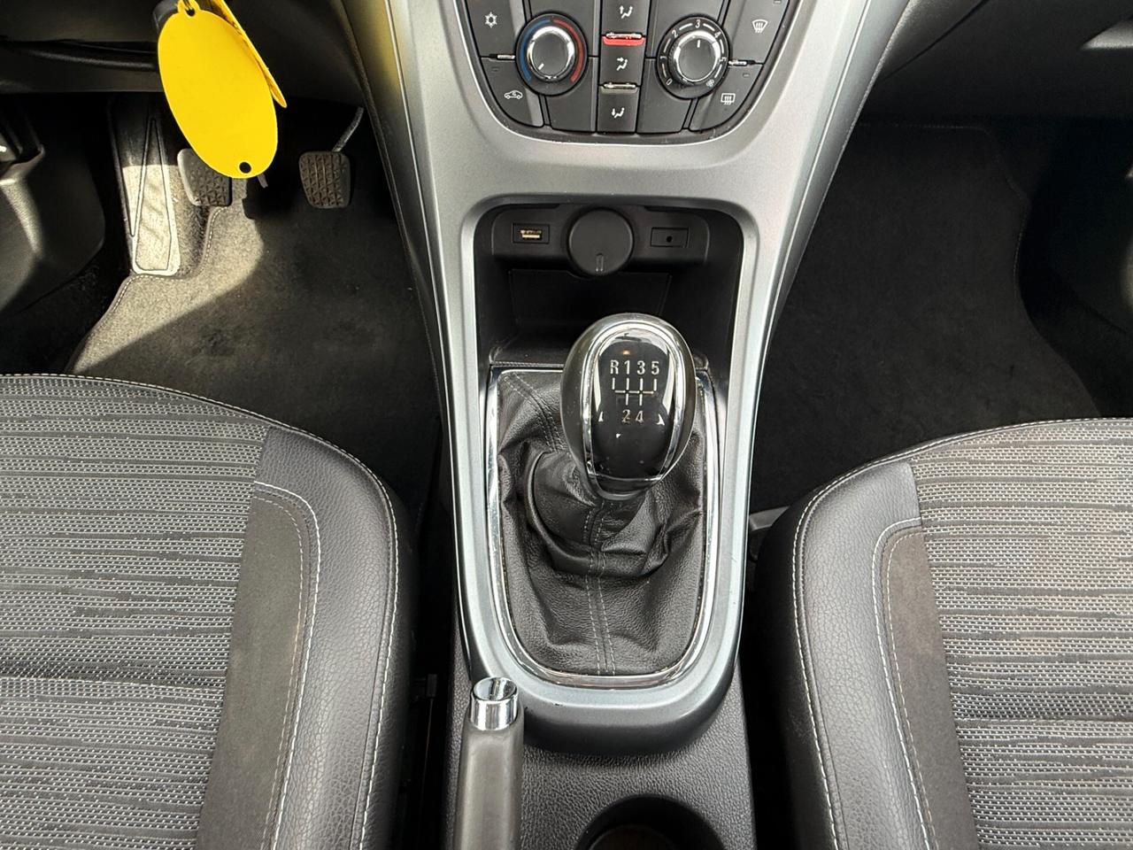 Opel Astra 1.4 100CV 4 porte Elective