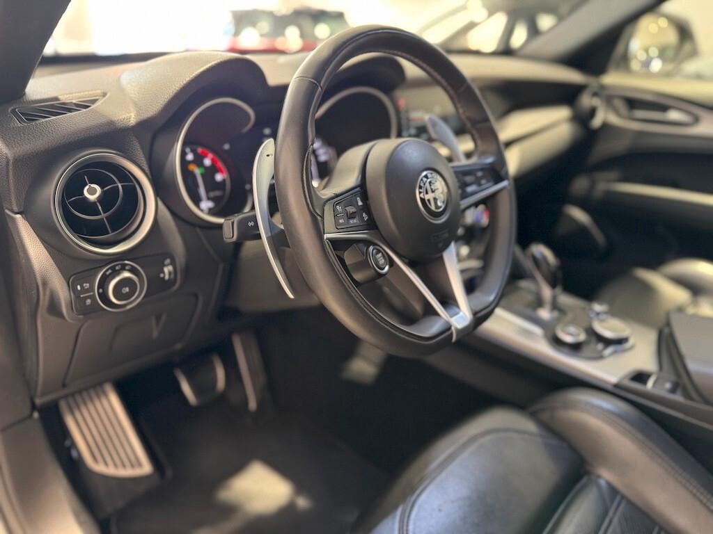 Alfa Romeo Stelvio 2.2 Turbodiesel 210 CV AT8 Q4 Super