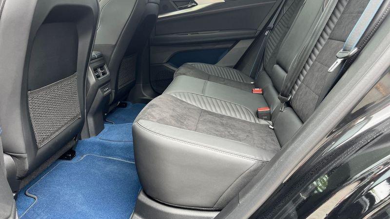 Renault Rafale atelier Alpine E-Tech 4x4 300 cv