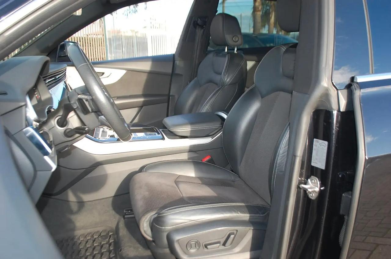Audi Q8 50 3.0 tdi 286CV mhev S Line quattro tiptronic Nav