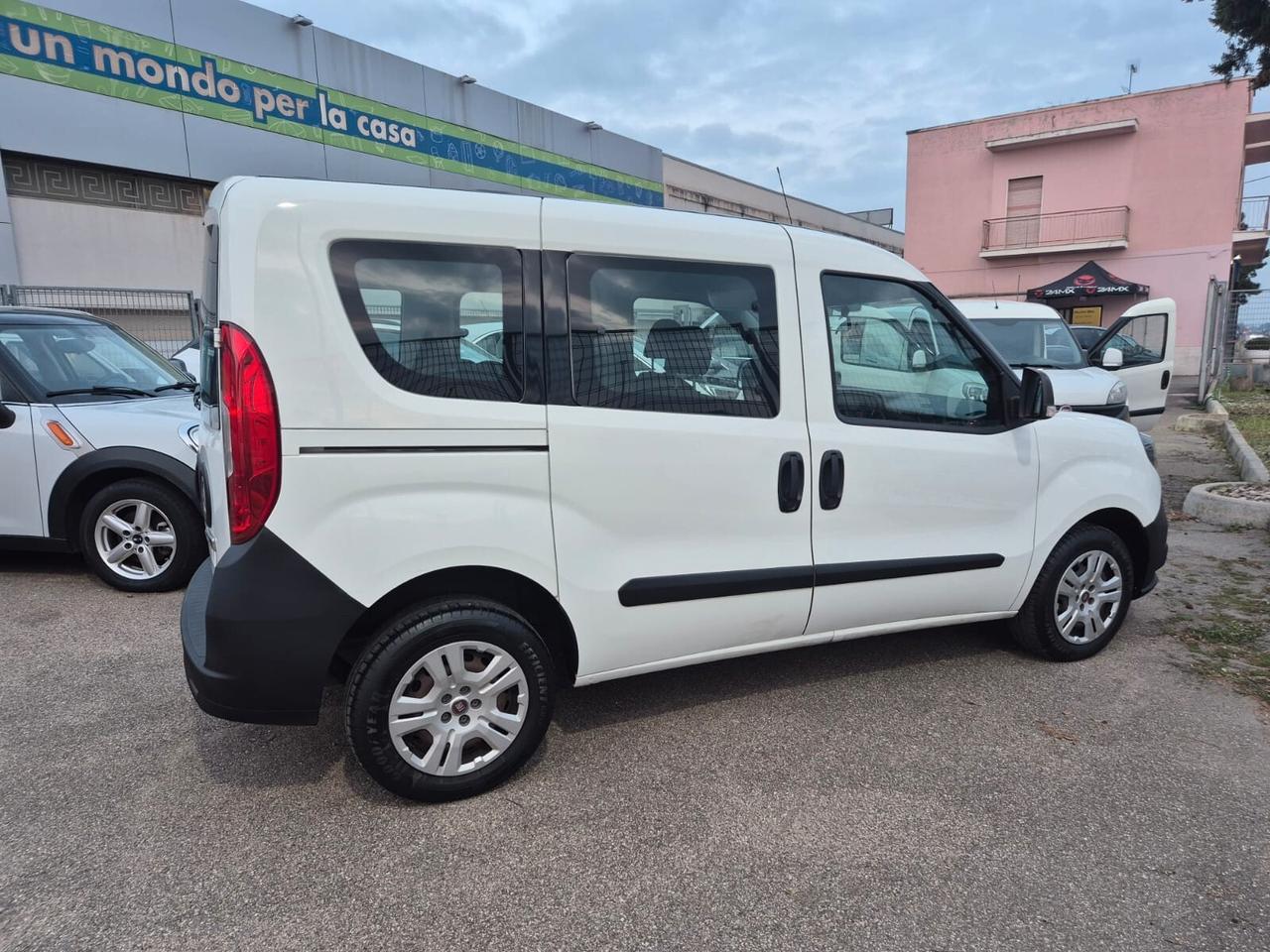 Fiat Doblo Cargo Combi 1.3 mjt 16v 95 CV E6