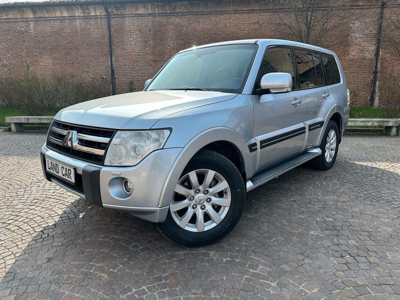 Mitsubishi Pajero 3.2 DI-D 16V 5p. Intense AUTOCARRO 5 POSTI