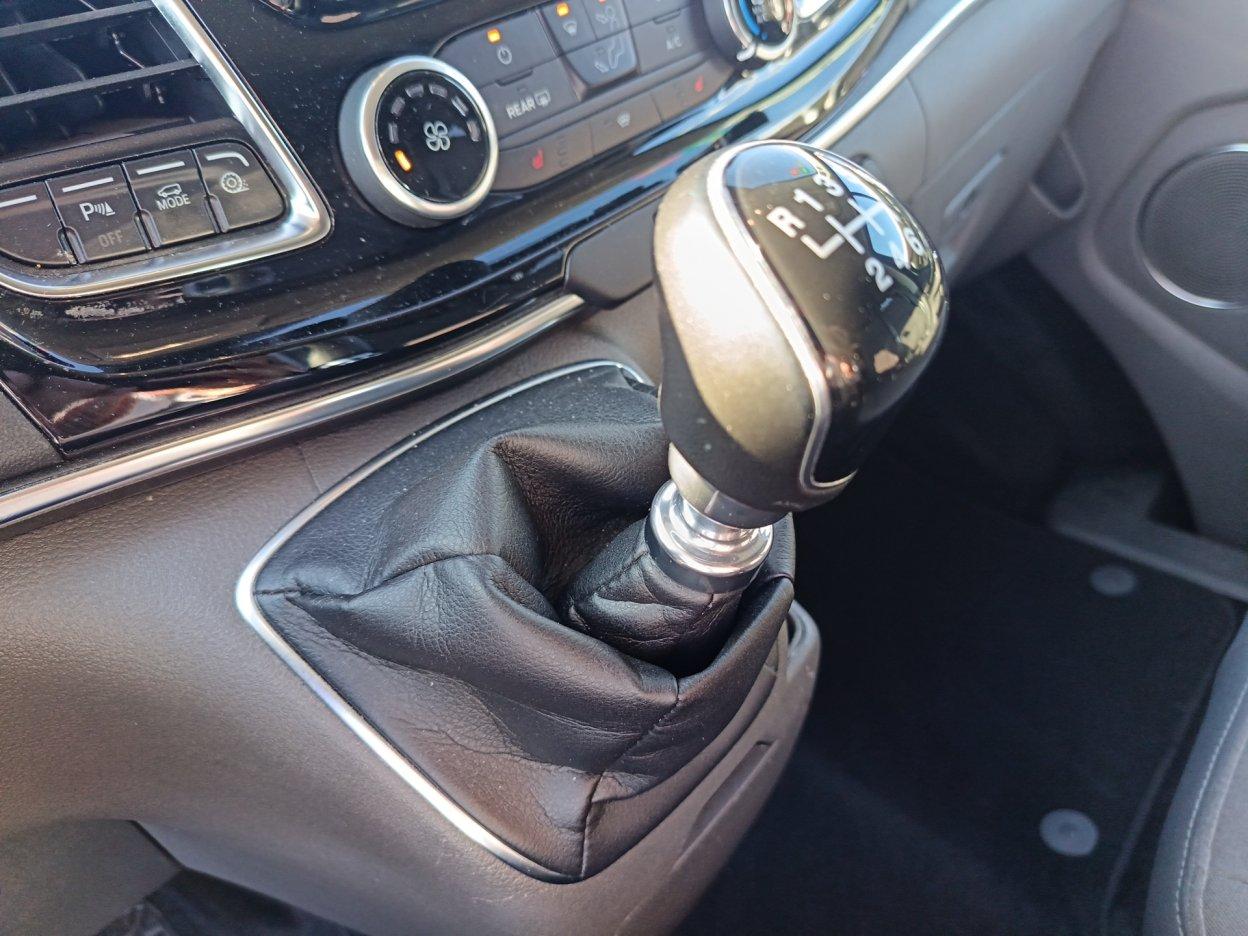 FORD Tourneo Custom 1ª s - Tourneo Custom 320 2.0 EcoBlue 130CV MHEV PC Titanium