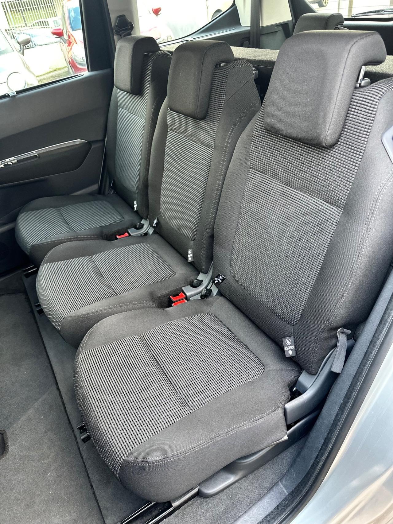 Peugeot 5008 - 1.6Hdi 110CV - 7 POSTI