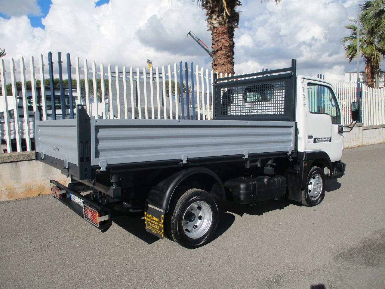Nissan Cabstar 3000 120CV RIBALTBILE TRILATERALE **PERFETTO**
