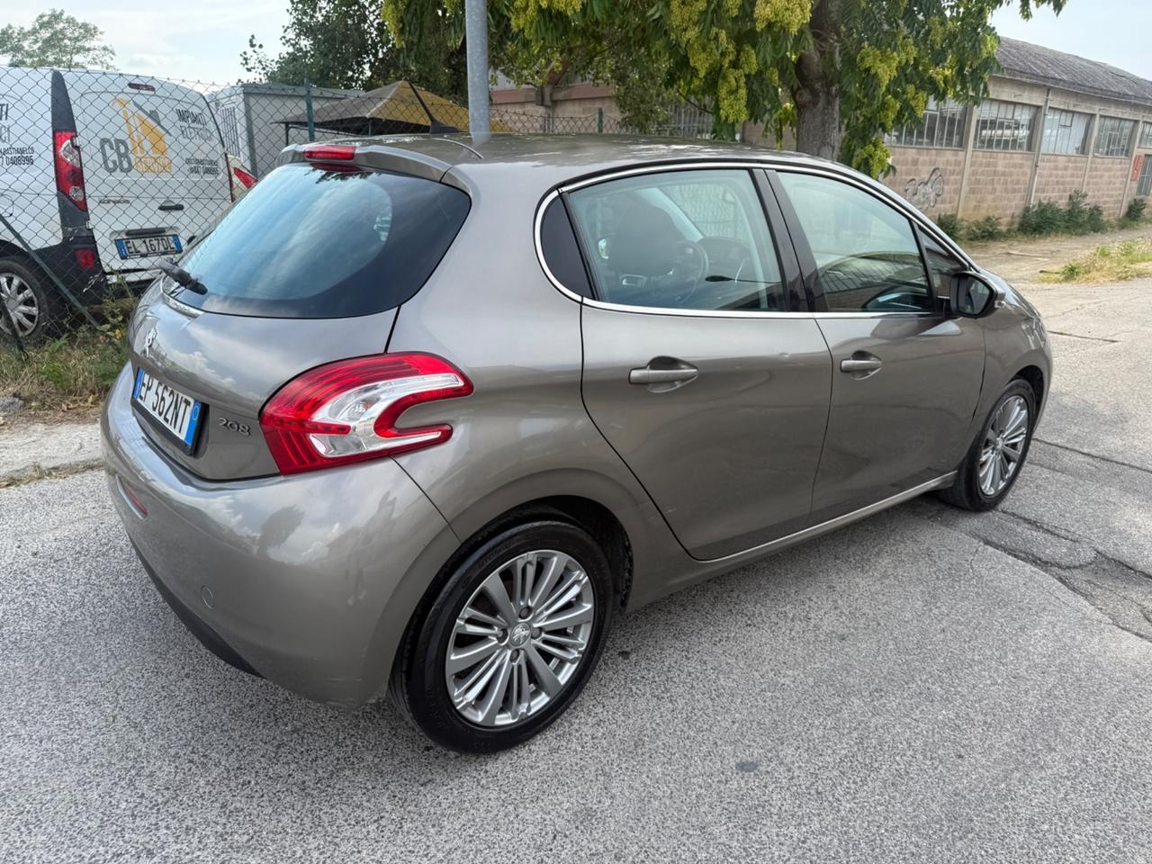Peugeot 208 1.2 VTi 82 CV 5 porte Allure
