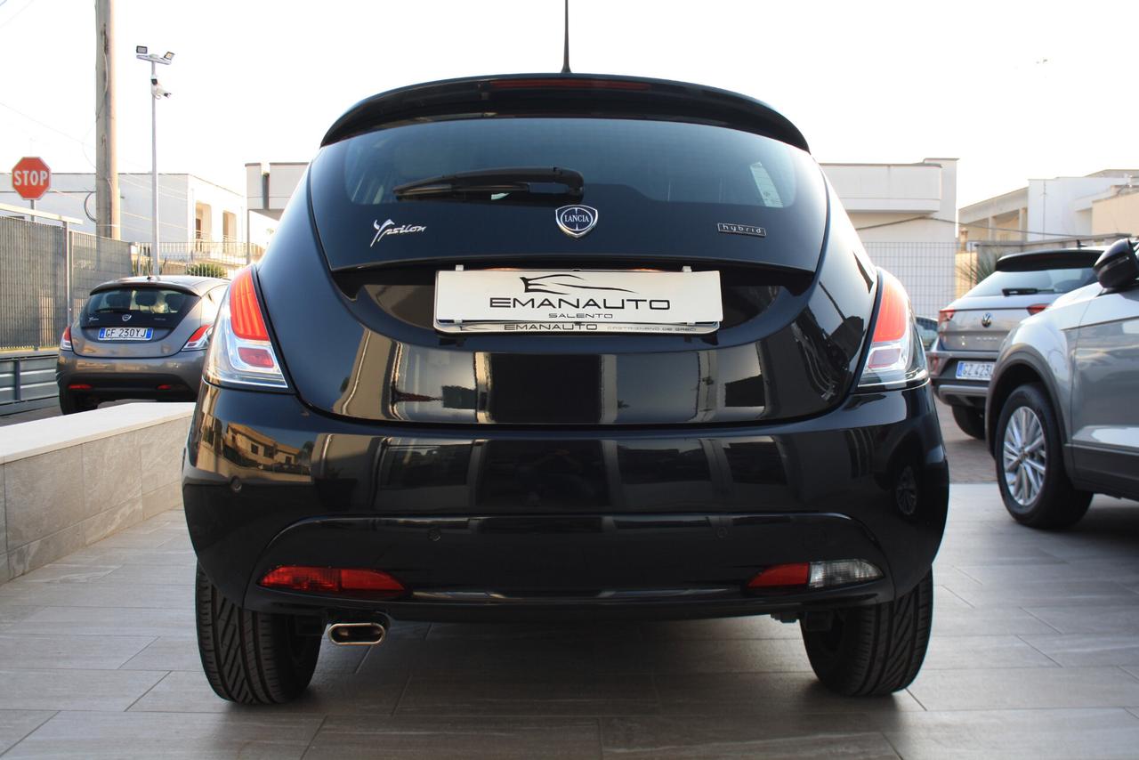 LANCIA YPSILON 1.0 HYBRID 70CV GOLD BLACK