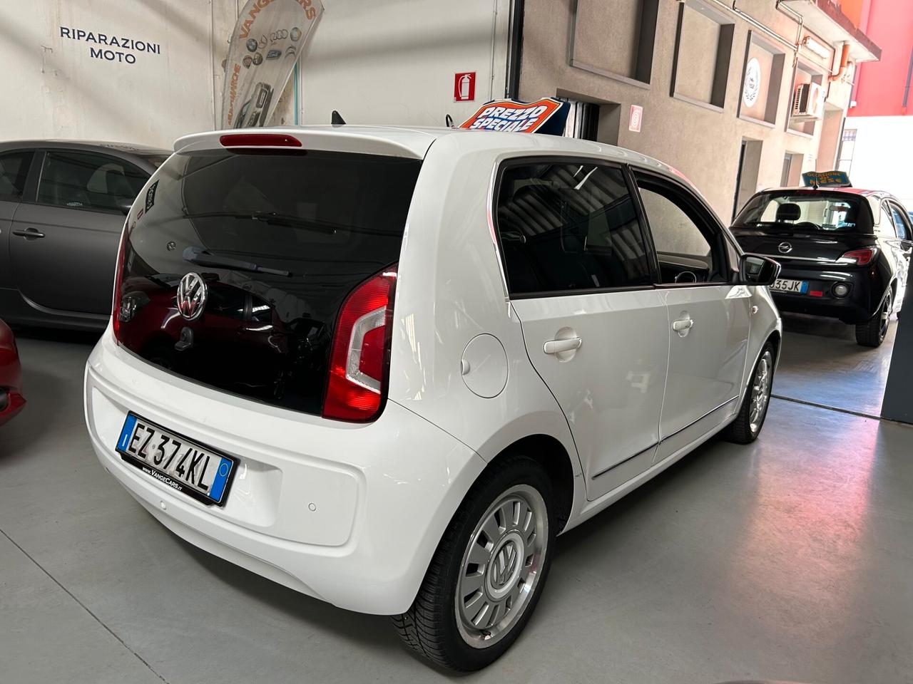 Volkswagen up! 1.0 75 CV 5p. high
