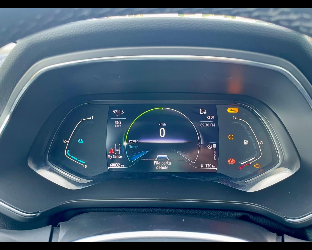 RENAULT Captur 1.6 E-Tech hybrid Intens 145cv auto