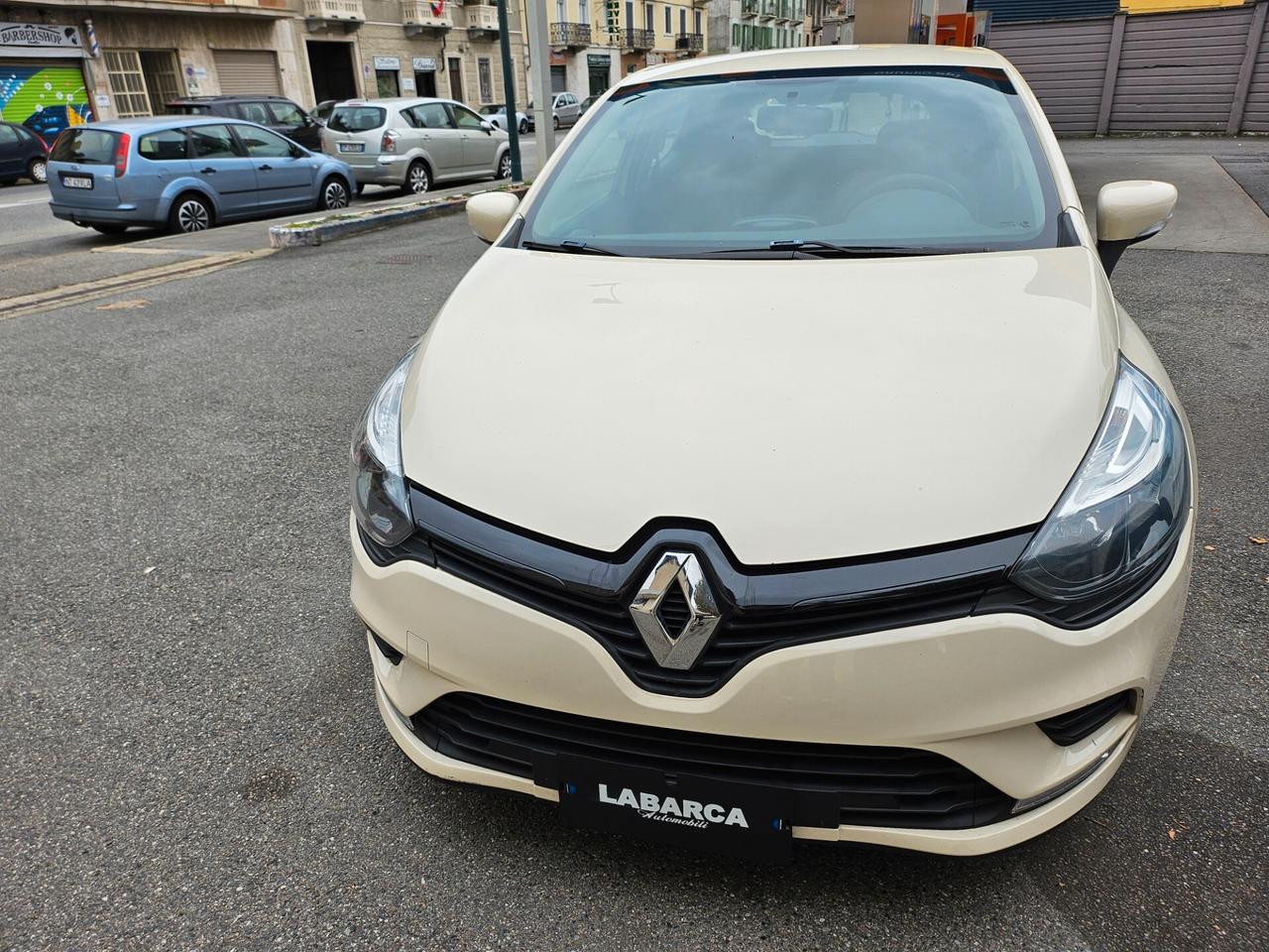 Renault Clio 1.2 75CV 5 porte Life NEOPATENTATI