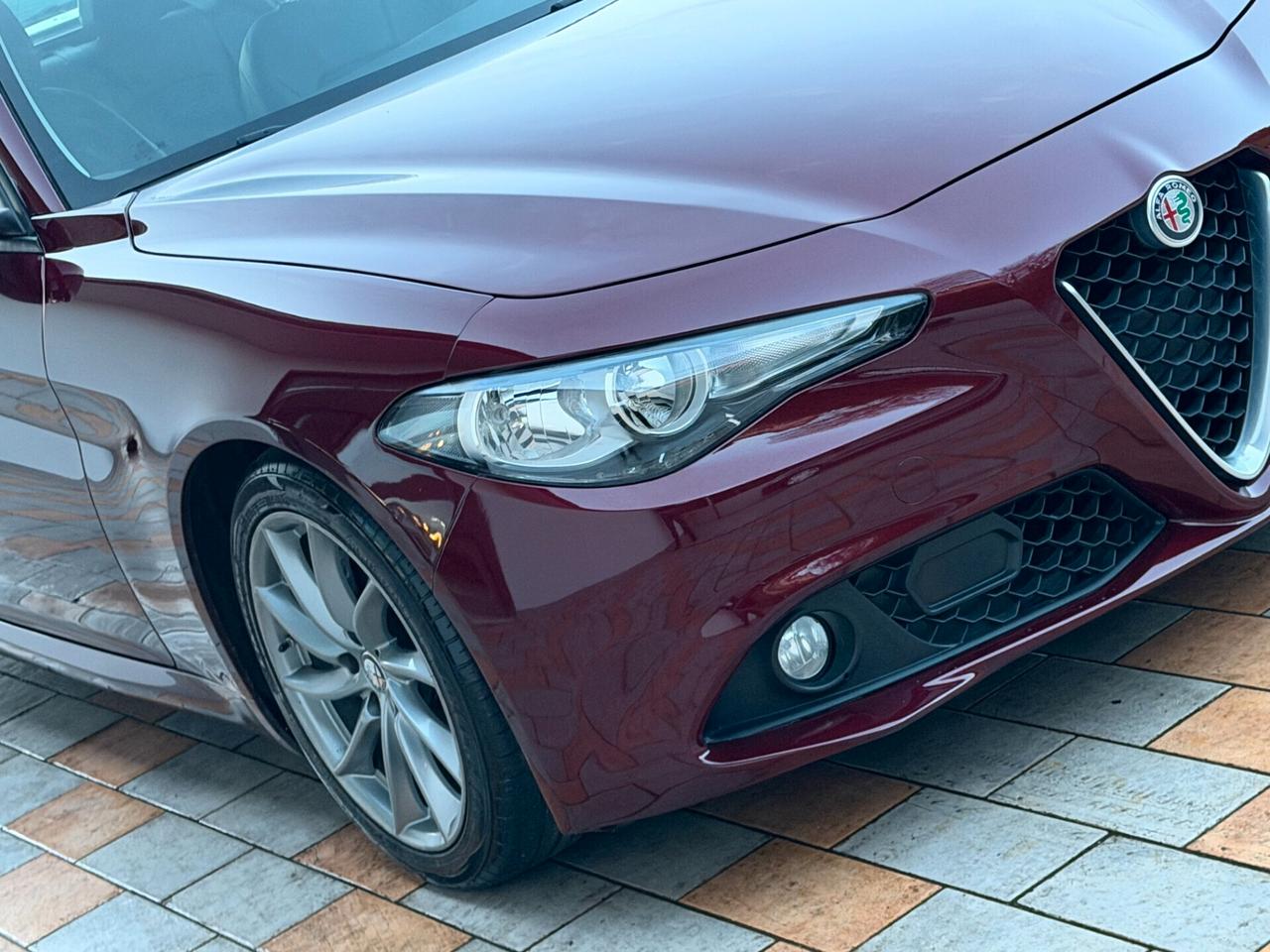 Alfa Romeo Giulia 2.2 TURBODIESEL 150 cv. AT8 SUPER