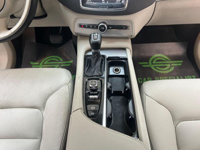 VOLVO XC90 D5 Geartronic 7 posti SOLO OPERATORI DEL SETTORE