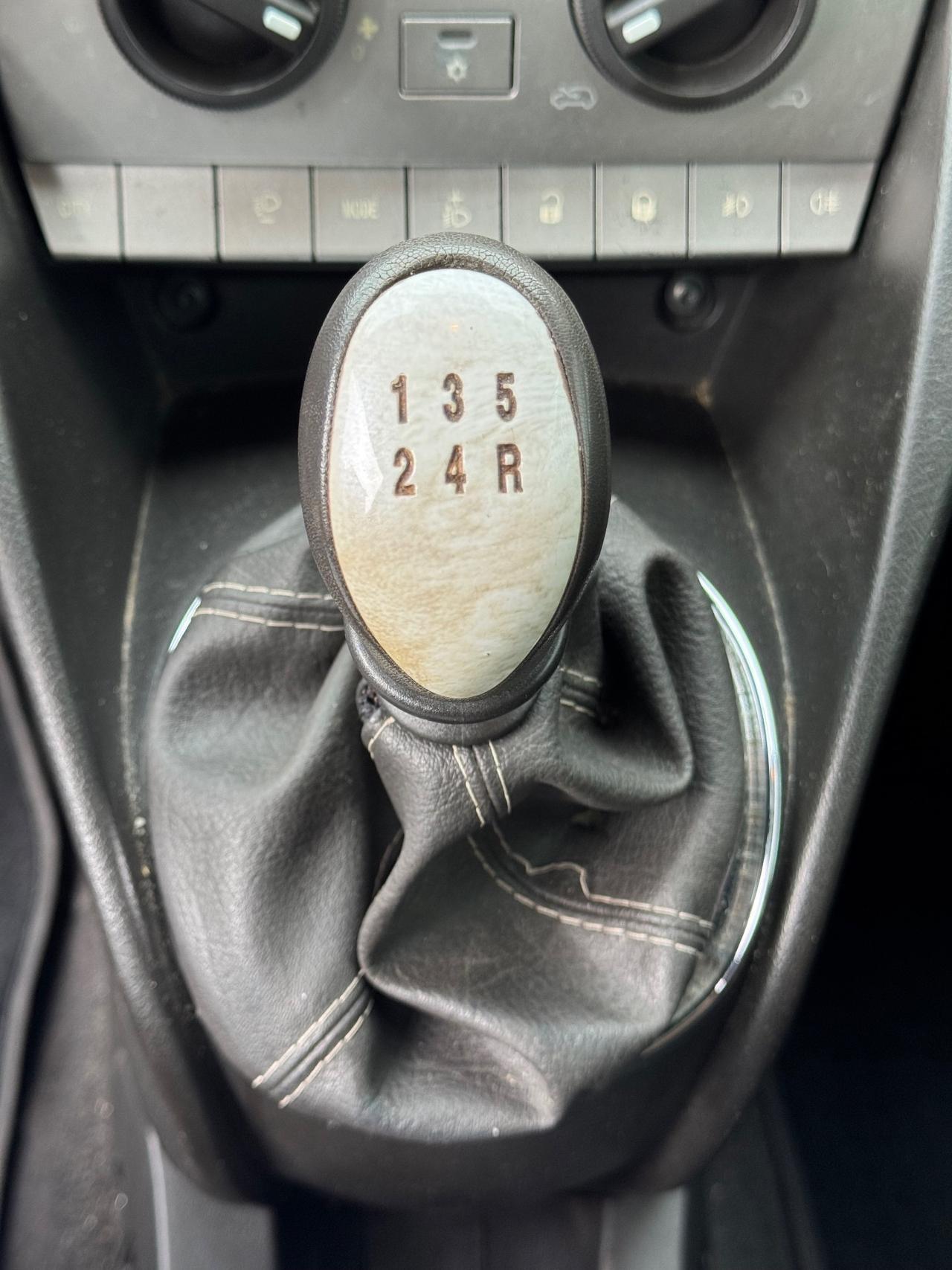 Lancia Ypsilon 1.2- Distribuzione sostituita alla consegna