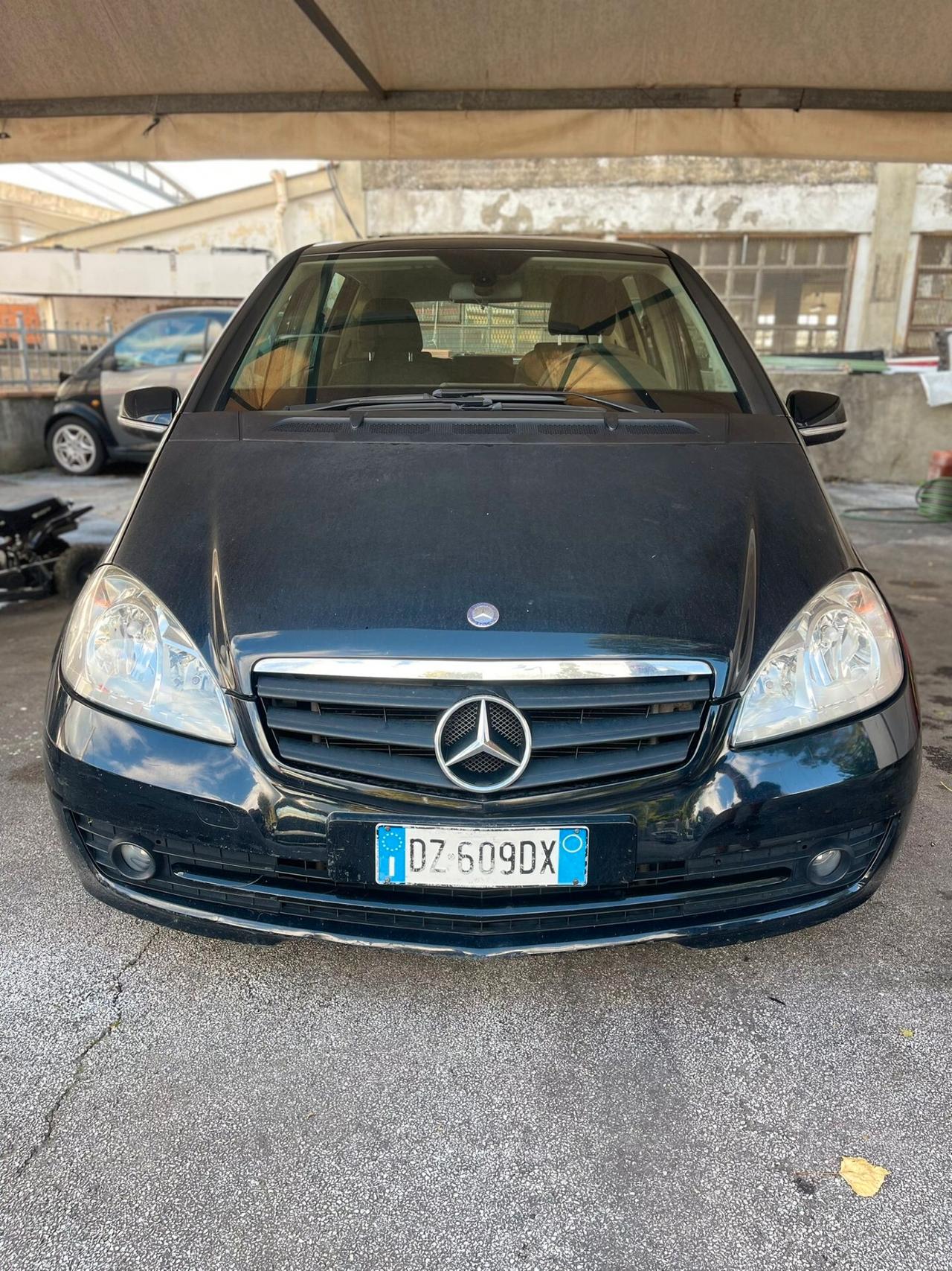 Mercedes-benz A 160 BlueEFFICIENCY Coupé Special Edition