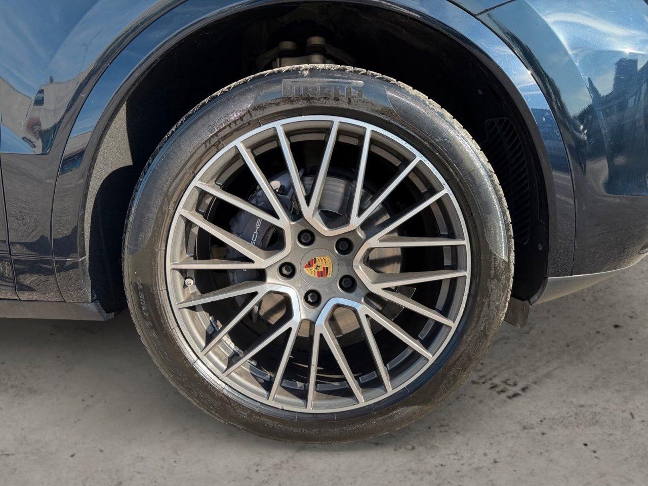Porsche Cayenne 3.0 e-hybrid tiptronic