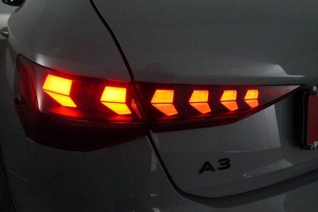 AUDI A3 A3 allstreet TFSI 110 kW S tronic Identity Contras