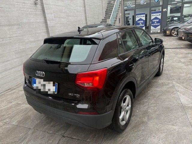 AUDI Q2 30 TDI Business