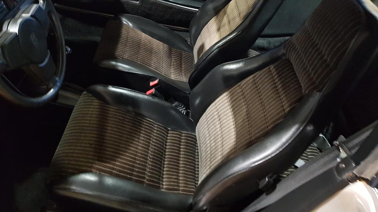 911 Porsche Carrera 3200 Book Asi conservata