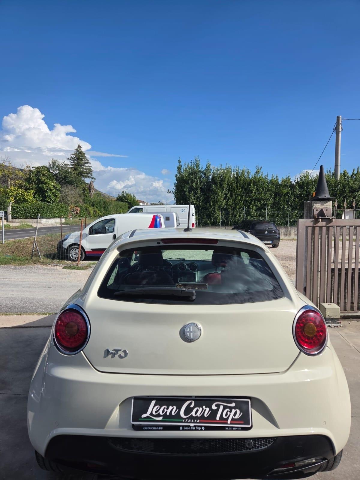Alfa Romeo MiTo 1.6 JTDm 16V Distinctive Premium Pack