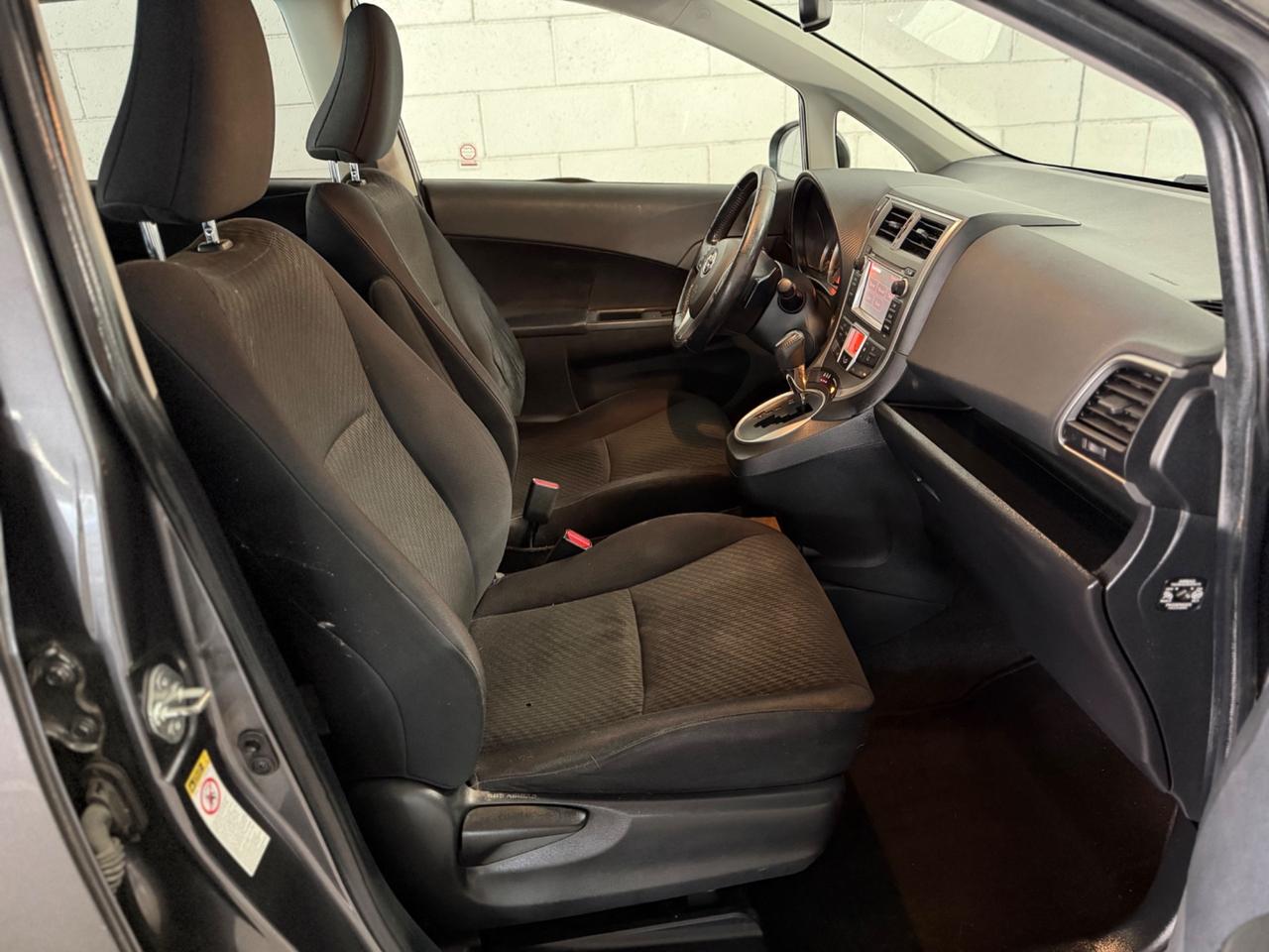 Toyota Verso-S 1.3 MT Active