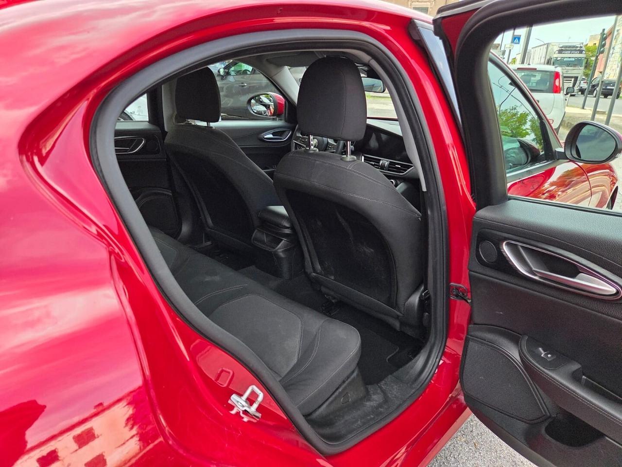 ALFA ROMEO GIULIA 2.2TD 160CV 118KW AUTOM NAV-2019