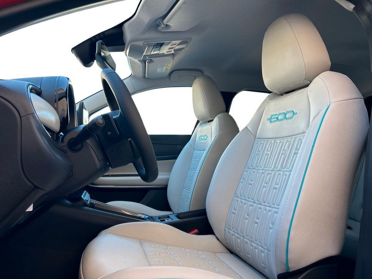 FIAT 600 Hybrid My25 La Prima Hybrid 100cv