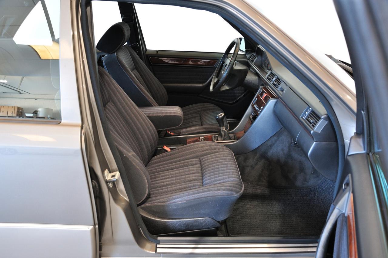 Mercedes-benz 200 E ASI + CRS clima funzionante