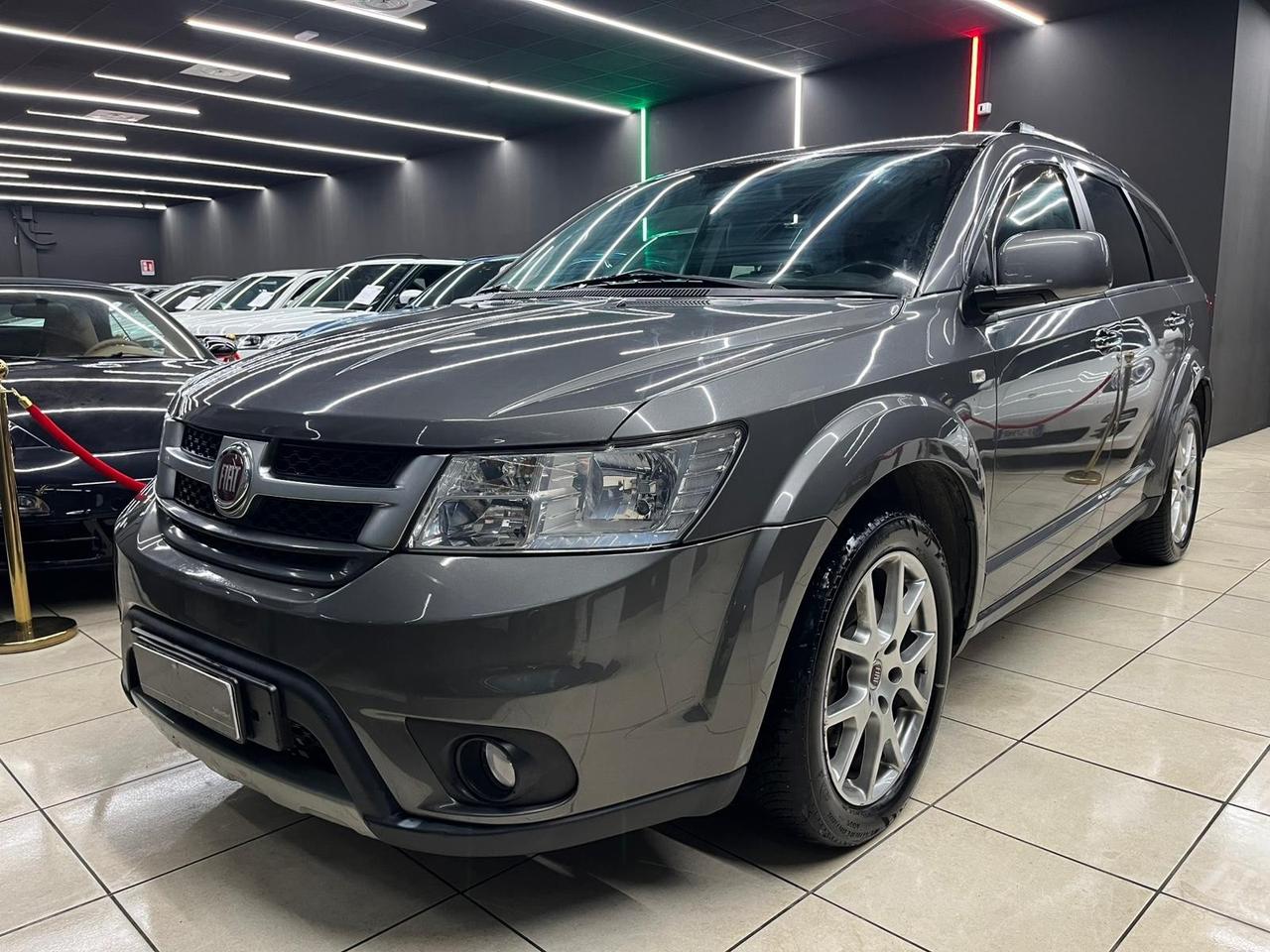 Fiat Freemont 2.0 Mjt 170 CV 4x4 aut. Black Code 7 POSTI