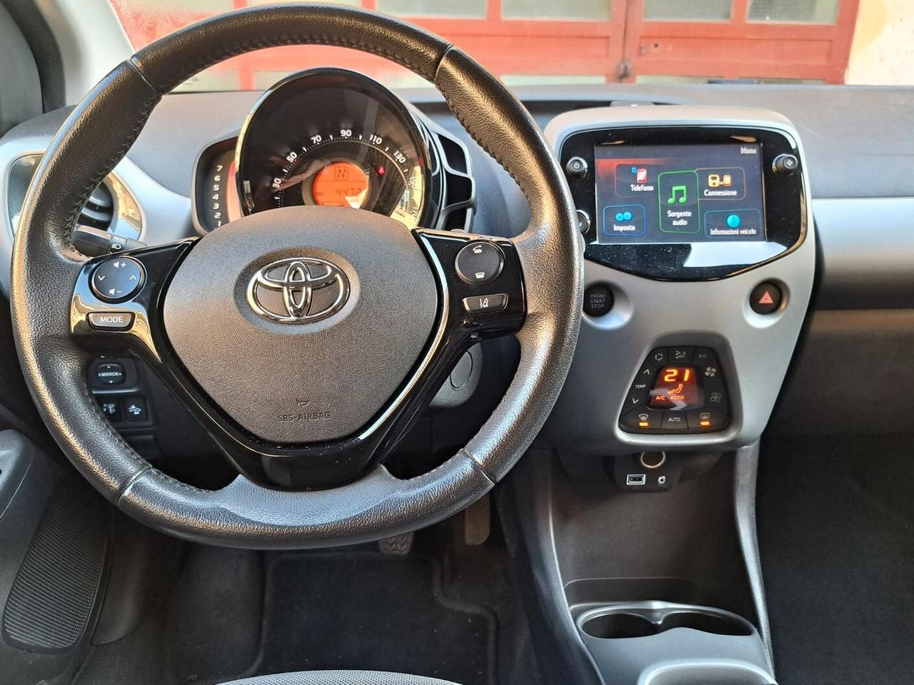 Toyota Aygo Connect 1.0 VVT-i 72 CV 5 porte x-fun MMT