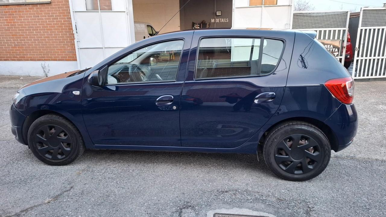 DACIA SANDERO 1.2 GPL 75CV CON 140311 KM € 4500