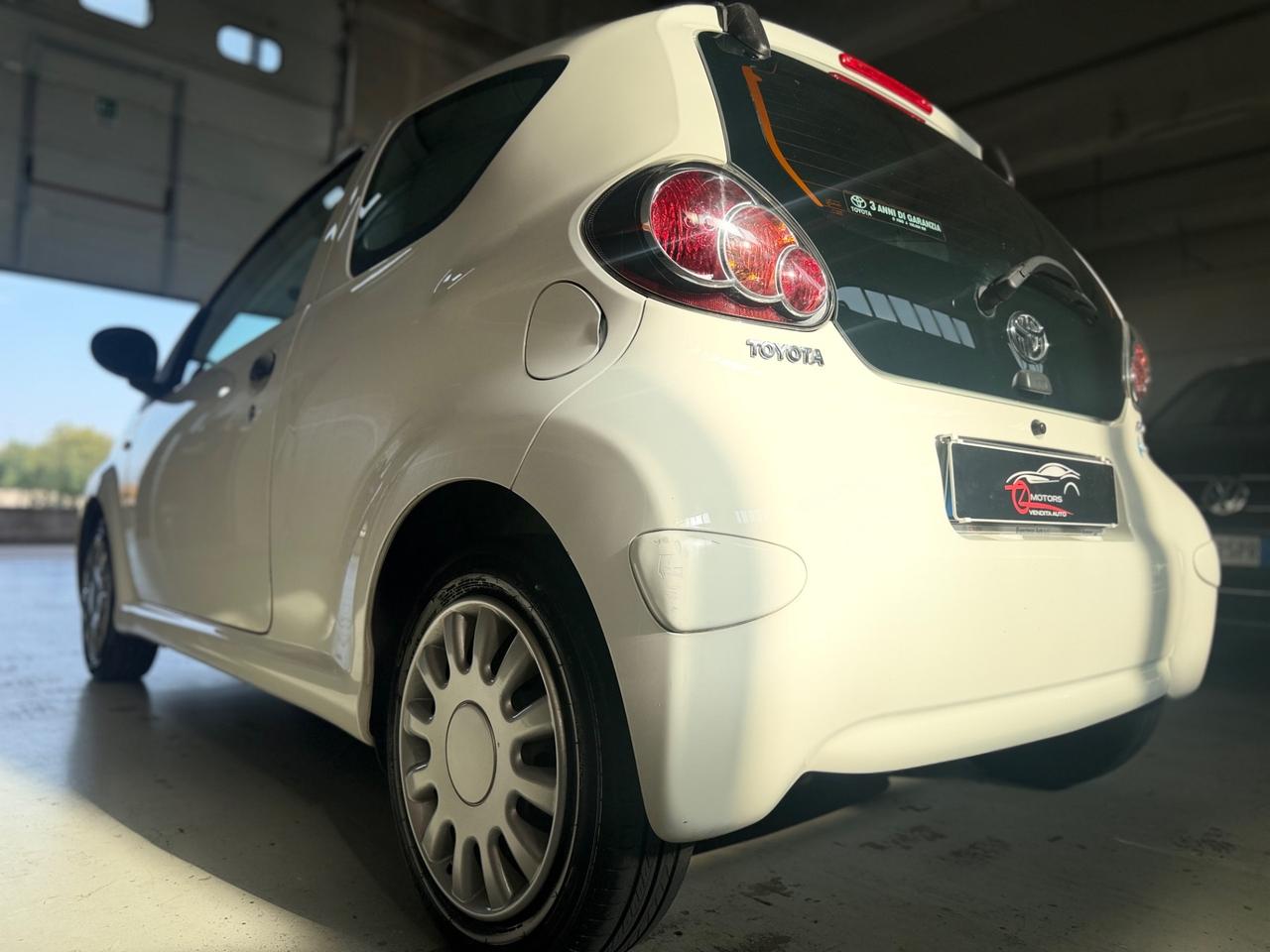 Toyota Aygo 1.0 12V VVT-i 3 porte Now NEOPATENTATI