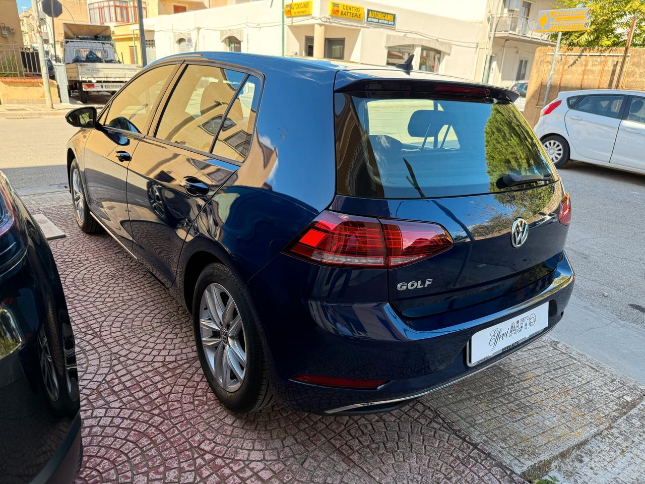 VOLKSWAGEN GOLF 1.6 TDI 115CV BUSINESS - 2020
