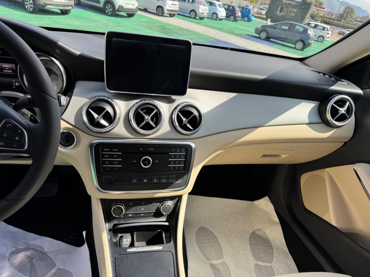 Mercedes-benz GLA 200 d Automatic Premium