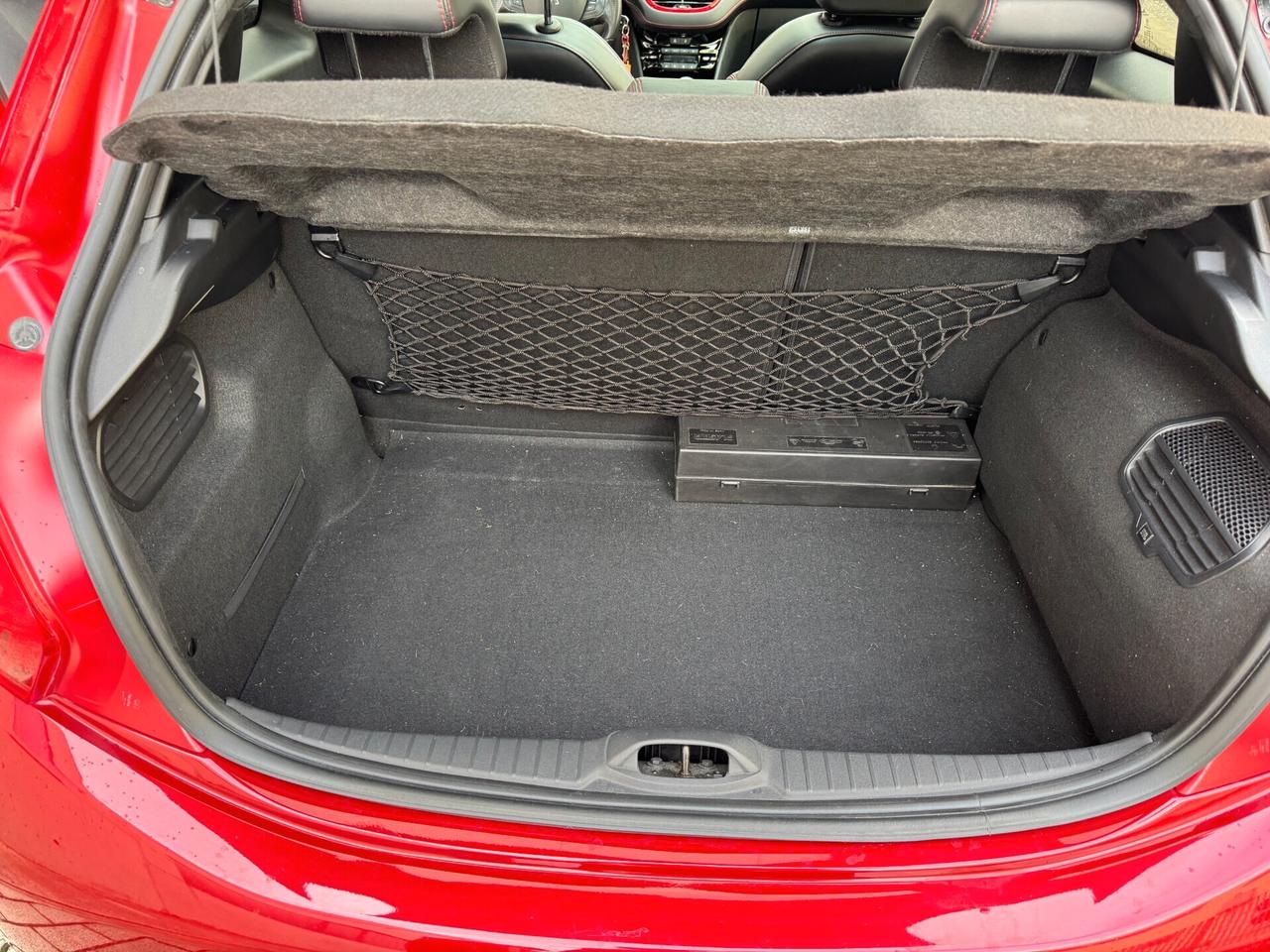 Peugeot 208 1.6 THP 200 CV 3 porte GTi