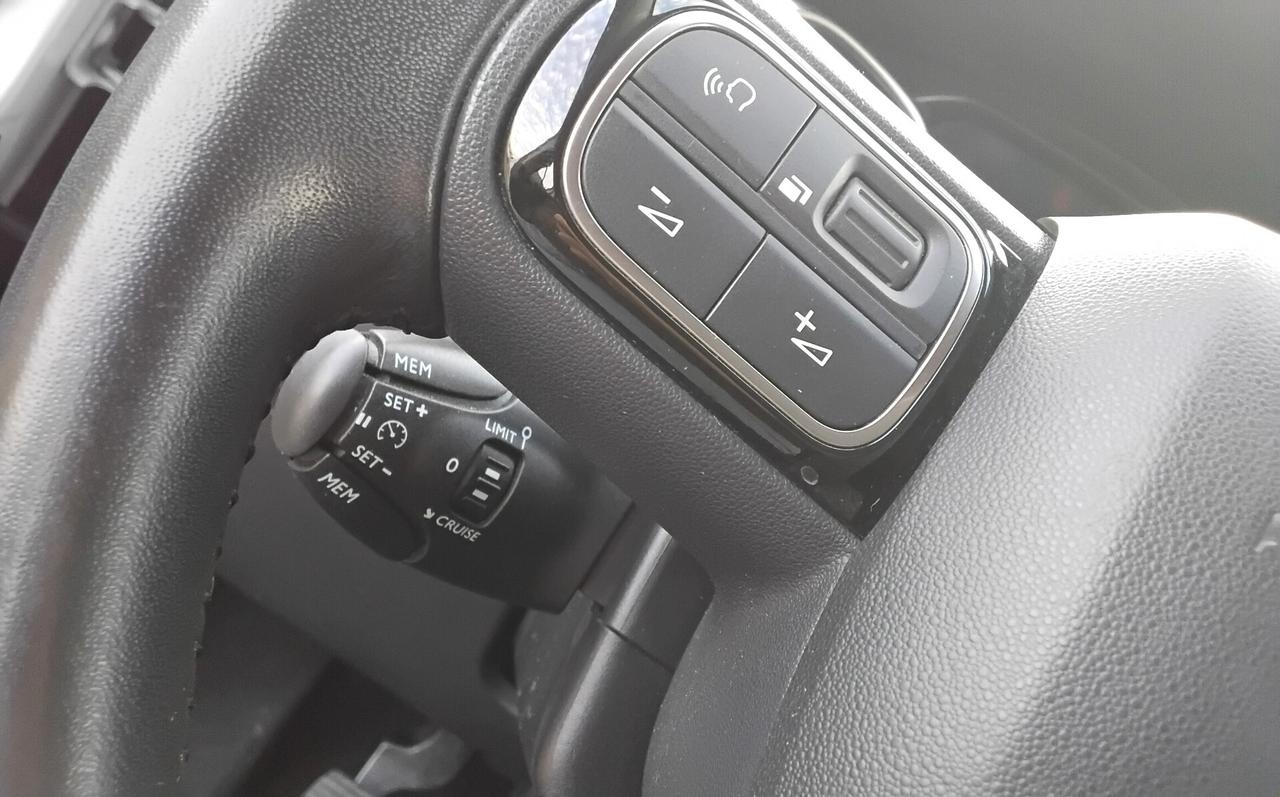 Citroen C3 PureTech 82 GPL Shine