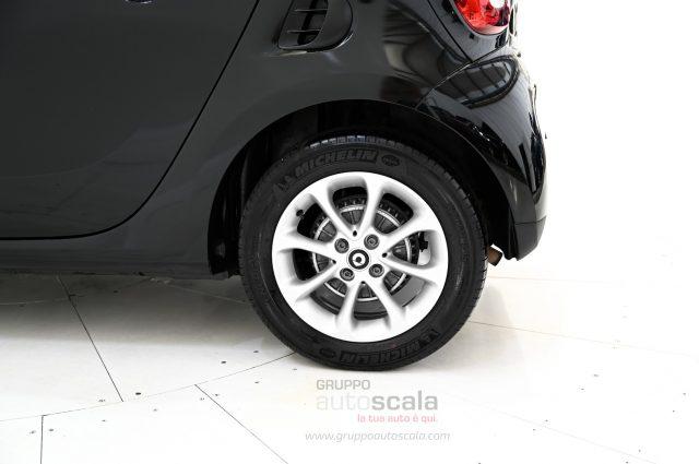 SMART ForFour 1.0 70cv Twinamic Youngster