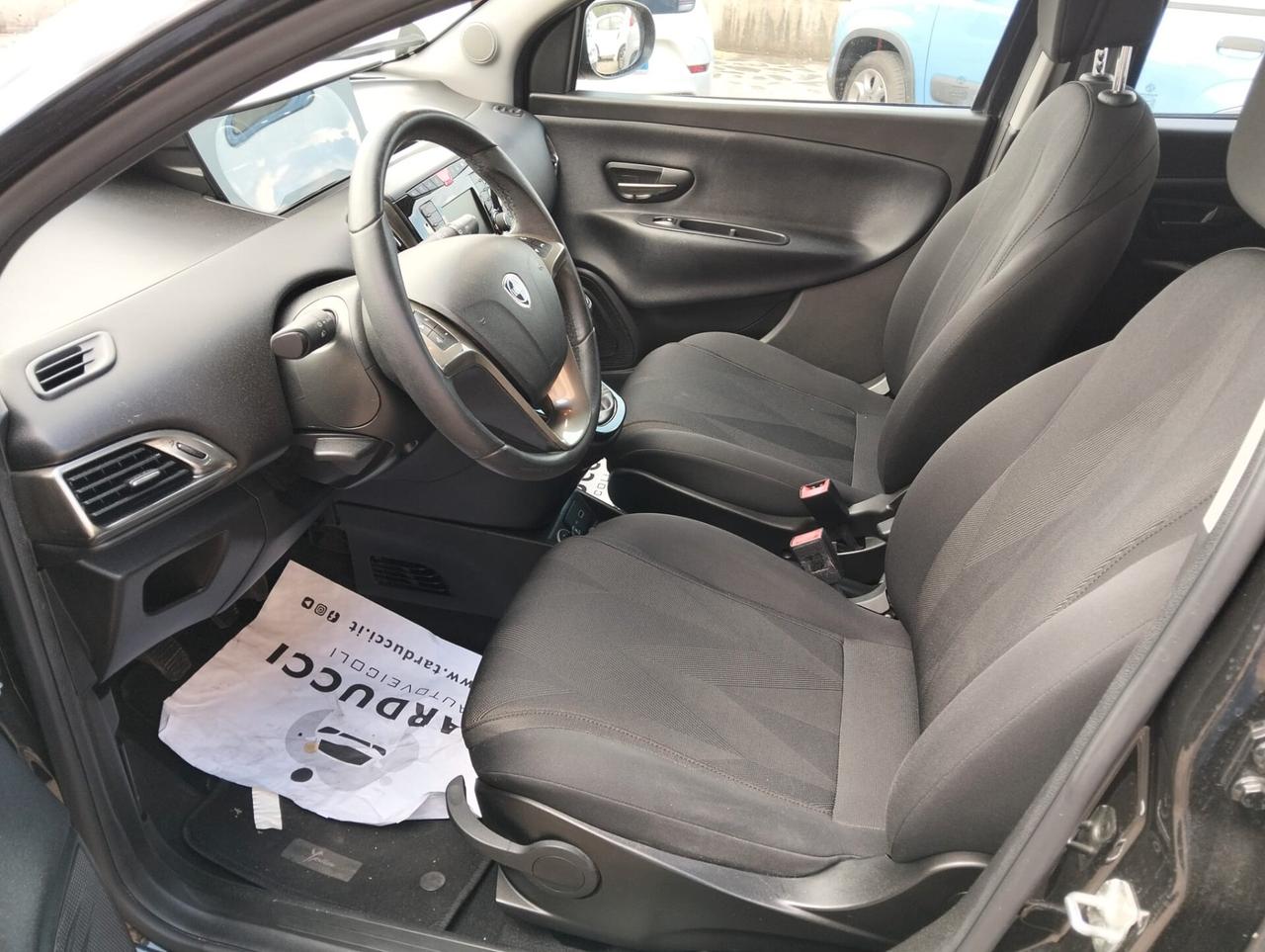 Lancia Ypsilon 1.2 69 CV 5 porte GPL Ecochic Gold