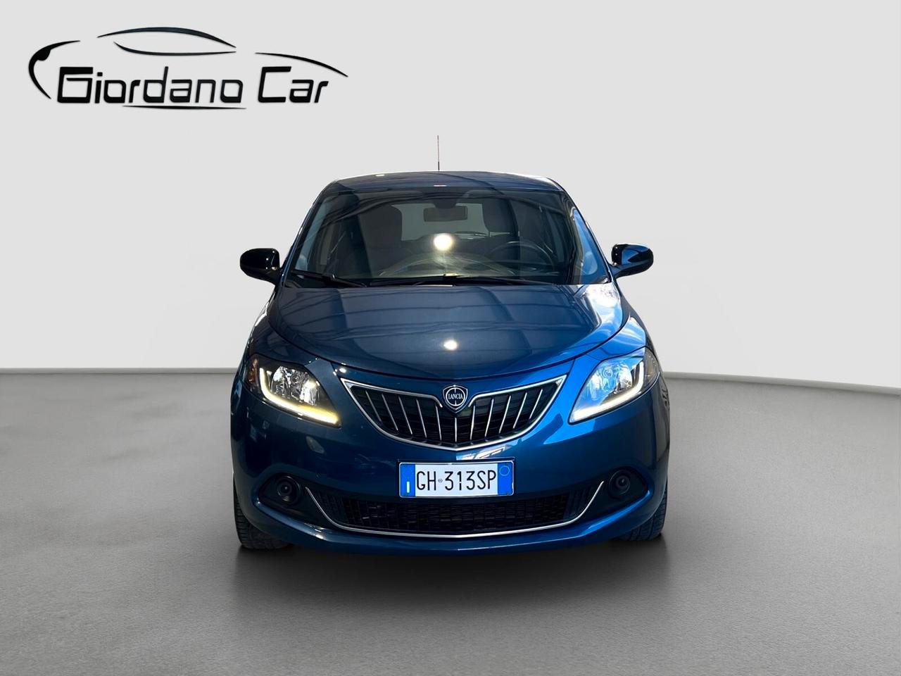 Lancia Ypsilon 1.0 FireFly 5 porte S&S Hybrid Ecochic Silver