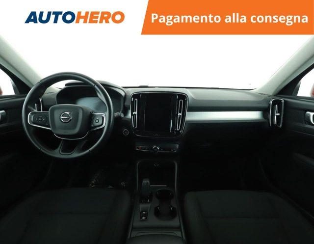 VOLVO XC40 B4 AWD Geartronic Momentum