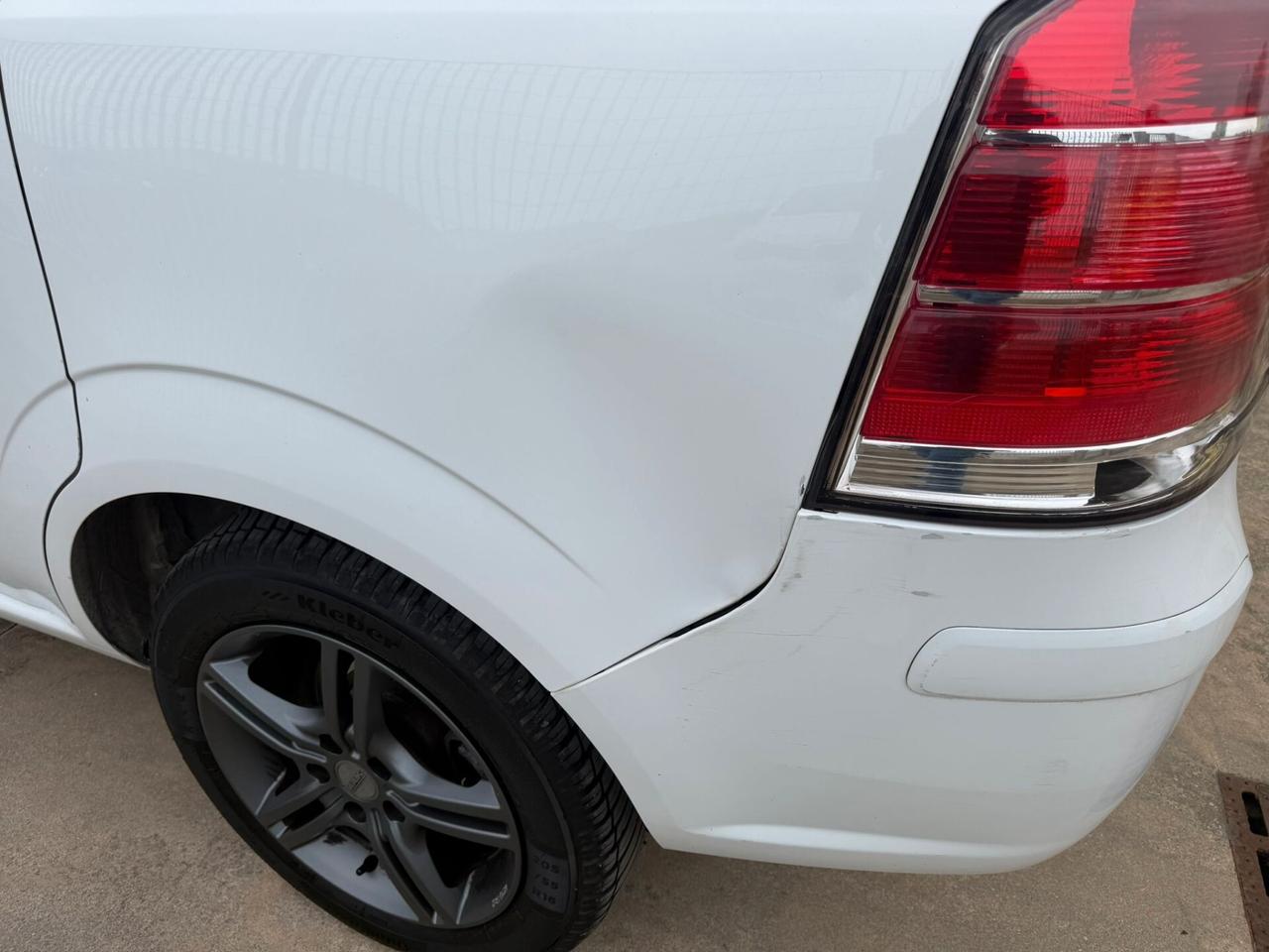 7 POSTI !! METANO zafira 1600 turbo metano 2014