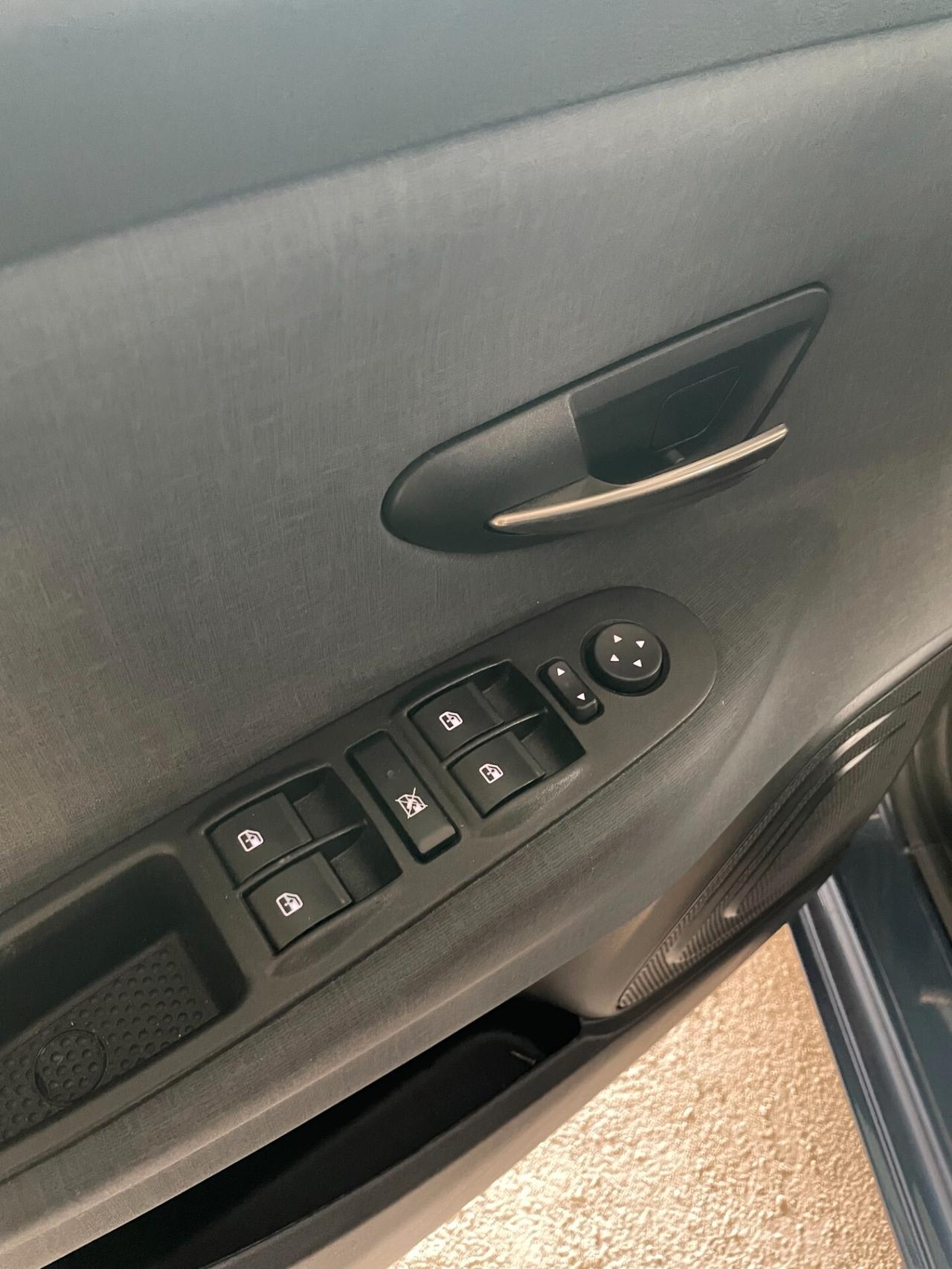 LANCIA Ypsilon 1.0 Hybrid 70CV EcoChic GOLD