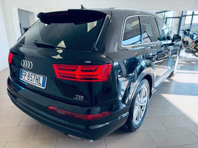 AUDI Q7 3.0 TDI 272 CV Quattro S line - 215.000 Km